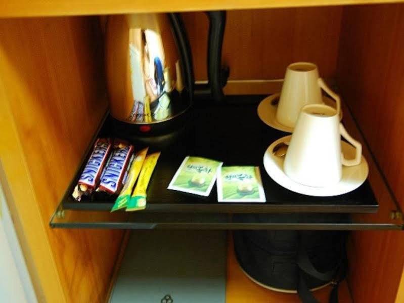 Arirang Tourist Hotel Чангуон Екстериор снимка