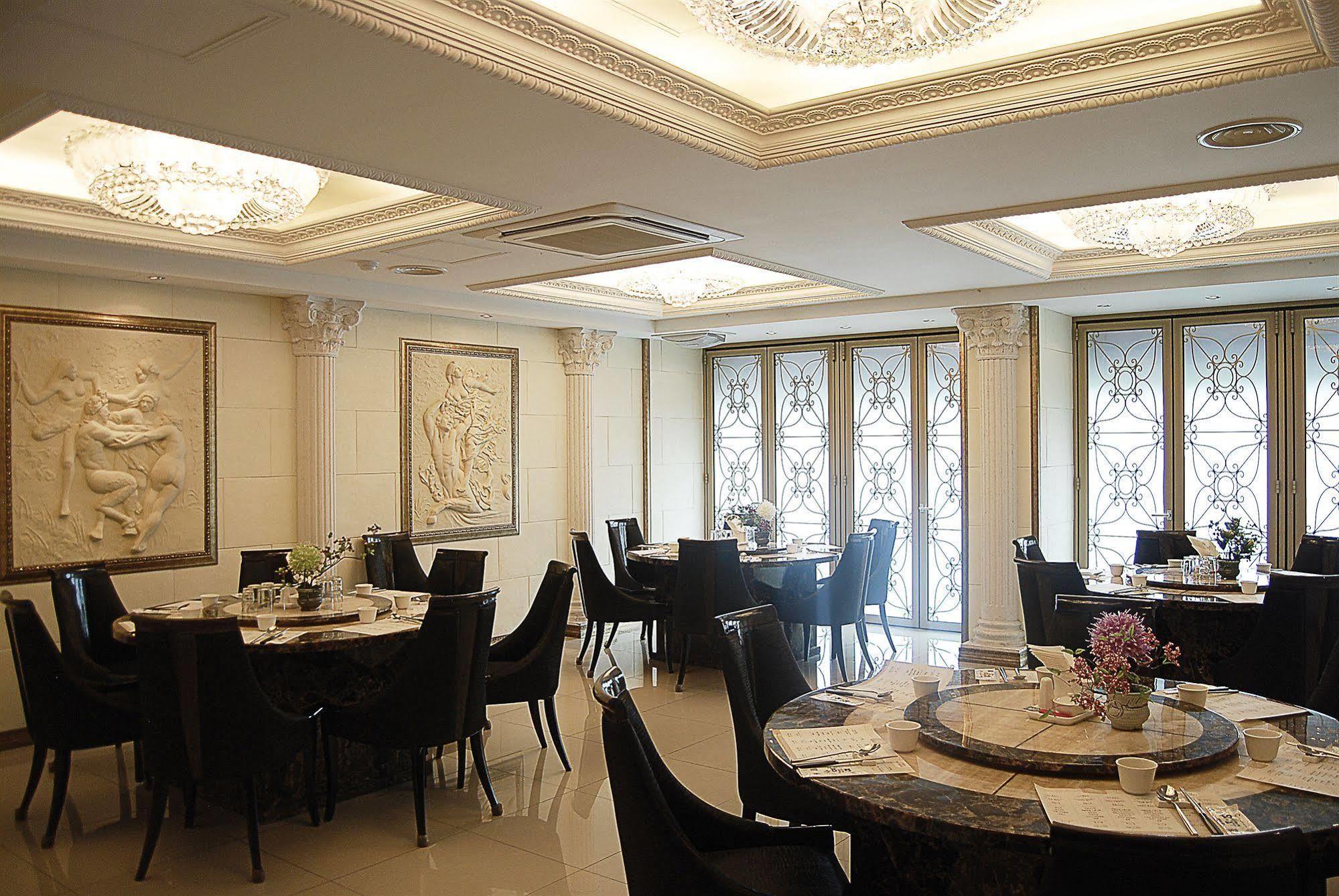 Arirang Tourist Hotel Чангуон Екстериор снимка